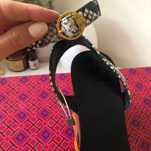 SOLD Tory Burch NWT Wooden Platforms - Picture 2 of 6
